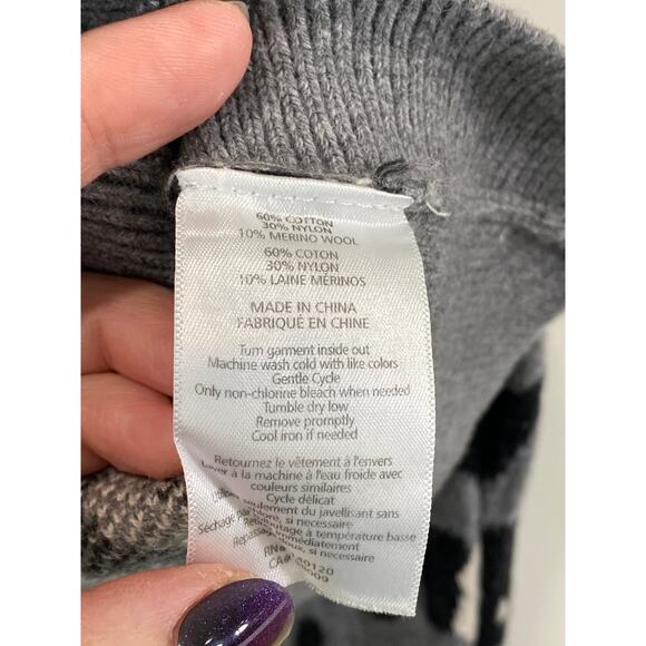 Stella & Dot Side Button Sweater Size L Leopard Merino Wool Gray Closet Staple - Picture 7 of 9